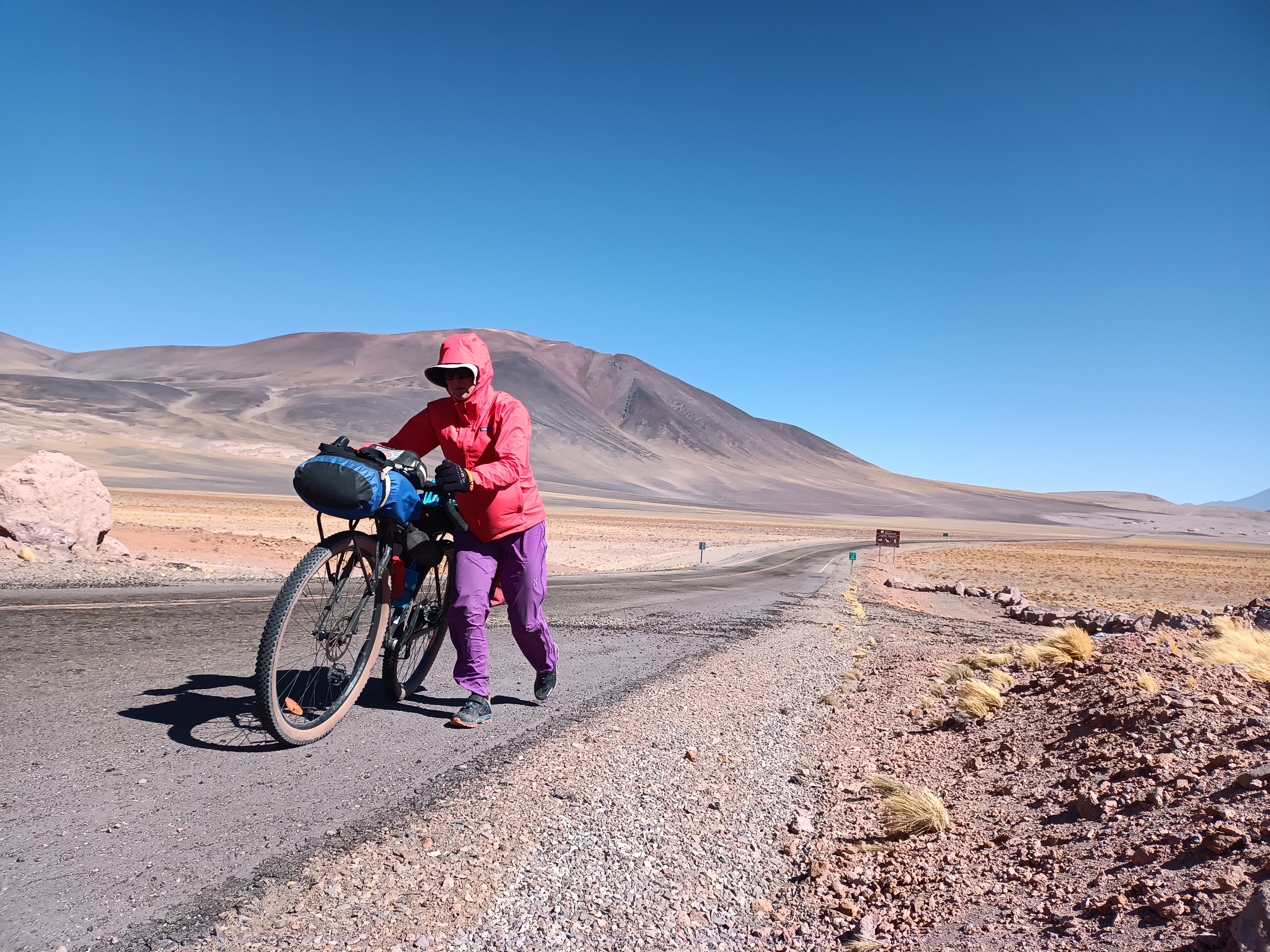 tuija_tyontaa_pyoraa_atacama_chile.jpg